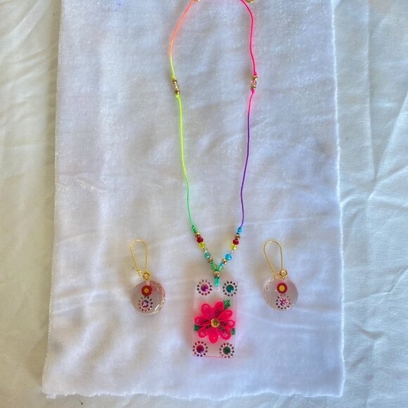 Quilling Love Rainbow Flowers Set - Picture 2 of 6